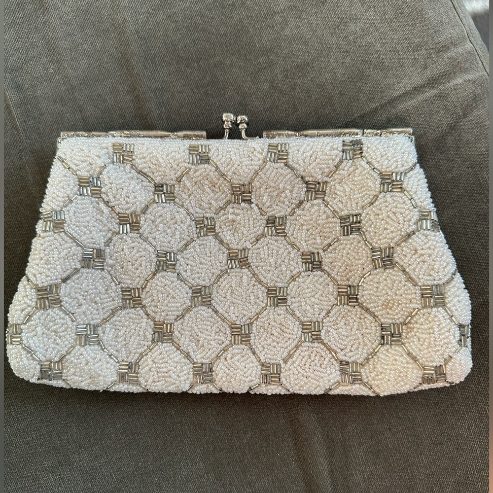 Elegant Vintage Beaded Clutch